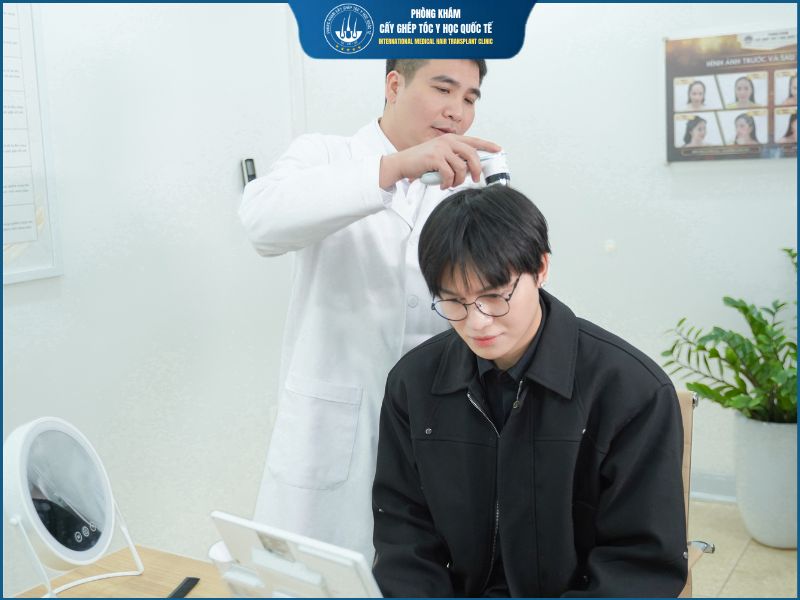 Bác sĩ Tuấn làm công việc gì tại 38 Nguyễn Du?