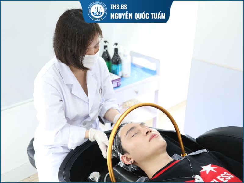 Làm gì để bảo vệ tóc nguyên bản khi thực hiện cấy tóc 