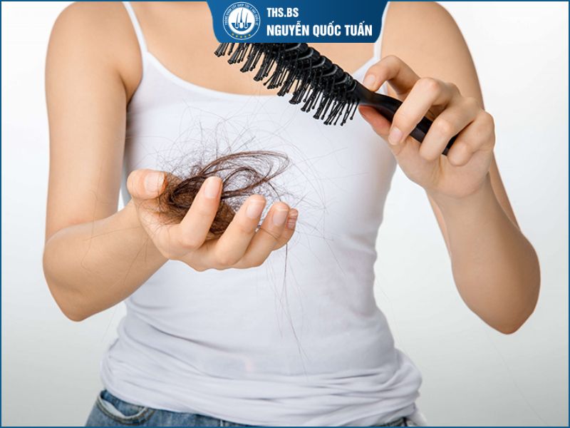 Tóc gãy rụng là gì?