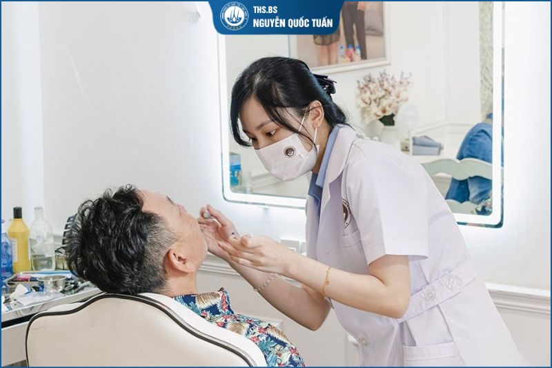 Rụng lông mày sau cấy khi nào cần đi khám?