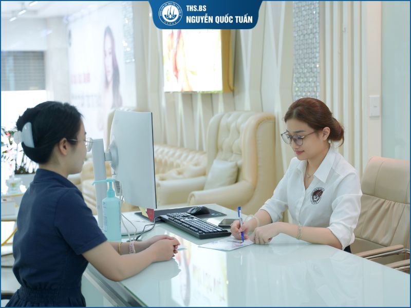Khi nào phụ nữ bị hói đỉnh đầu nên thăm khám? 
